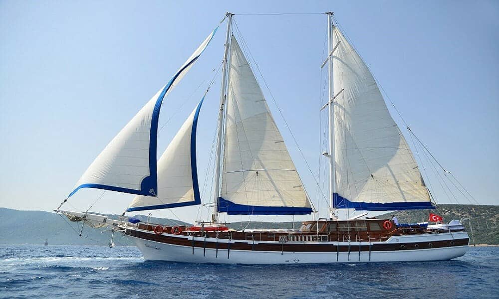 goldenyachting_bodrum-yacht-charter-turkey-tekne-kiralama-gulet-salmakis-1-jpg-8vj