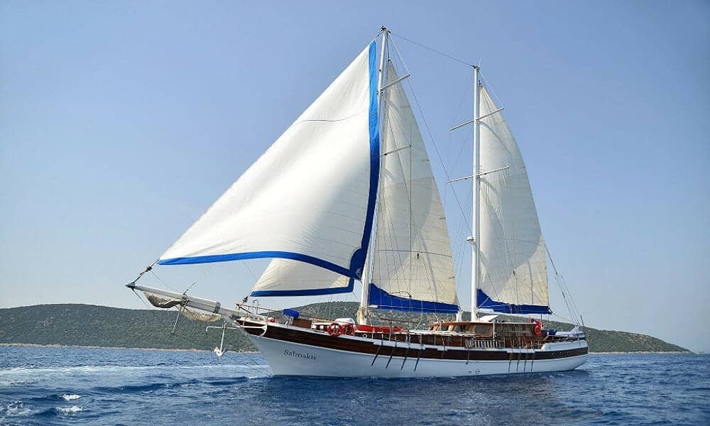 goldenyachting_bodrum-yacht-charter-turkey-tekne-kiralama-gulet-salmakis-2-jpg-oq2