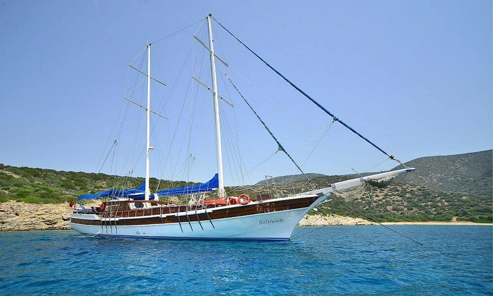 goldenyachting_bodrum-yacht-charter-turkey-tekne-kiralama-gulet-salmakis-3-jpg-o5v