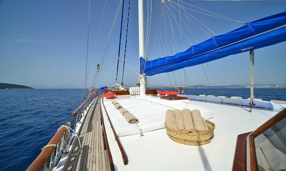 goldenyachting_bodrum-yacht-charter-turkey-tekne-kiralama-gulet-salmakis-8-jpg-f46